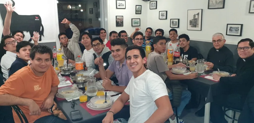 GRUPO PERÚ